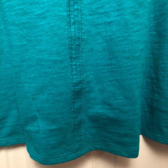 THE NORTH FACE Women’s Emerine Jaiden Green Shirt - Picture 12 of 12